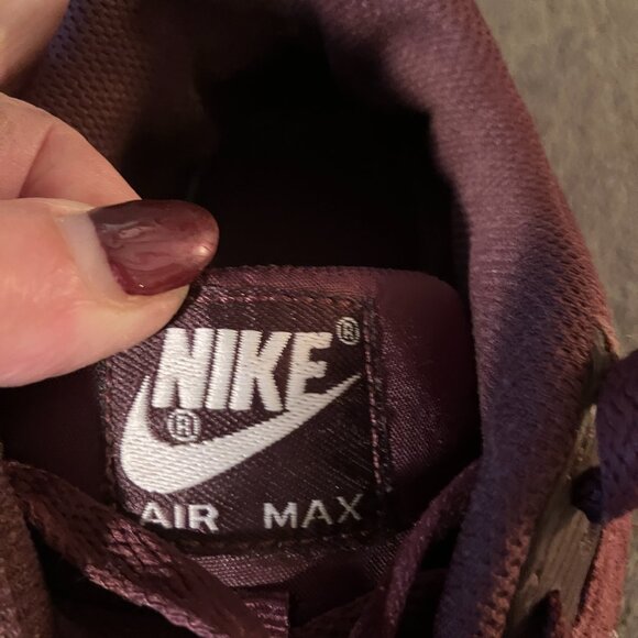 Men’s Authentic Nike Air Max SNEAKERS, Size 8.5, Wine/Black Color, Great Shape main image 4